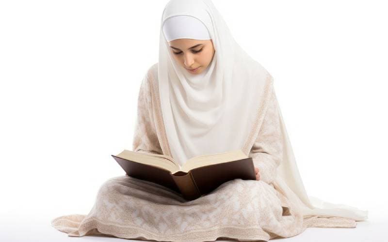 المرأة في القرآن: طريق الكرامة الإلهية والتقوى